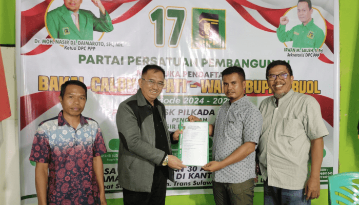Pengamblikan formulir Faisal Pontoh di DPC PPP Buol