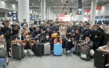 Karyawan PT IMIP yang diberangkatkan kuliah ke China. (FOTO: IST)