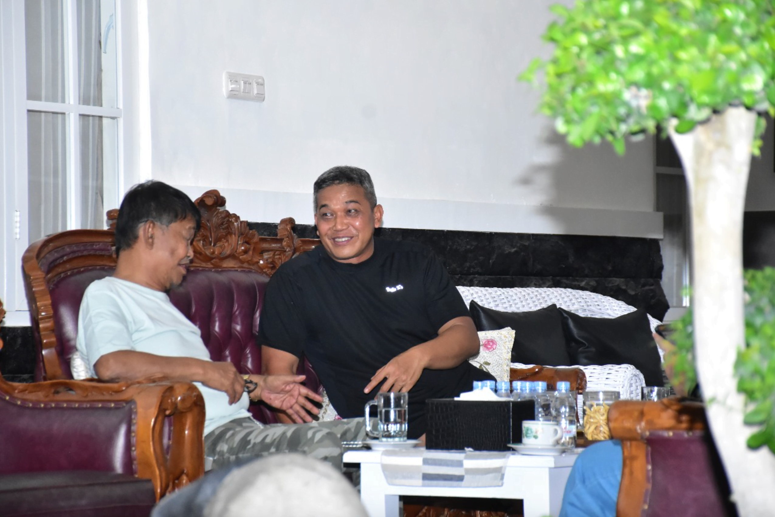 Gubernur Sulteng, Rusdi Mastura bertemu dengan Brigjen TNI Dody Triwinarto. FOTO: IST