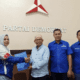 Abdullah Lamase terima Surat Tugas dari DPP Demokrat. FOTO : IST