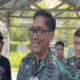 Danlanud Sultan Hasanuddin makassar Marsma TNI Bonang Bayuaji memberikan keterangan kepada sejumlah wartawan terkait peristiwa warga tertembak oleh oknum TNI AU di Palu