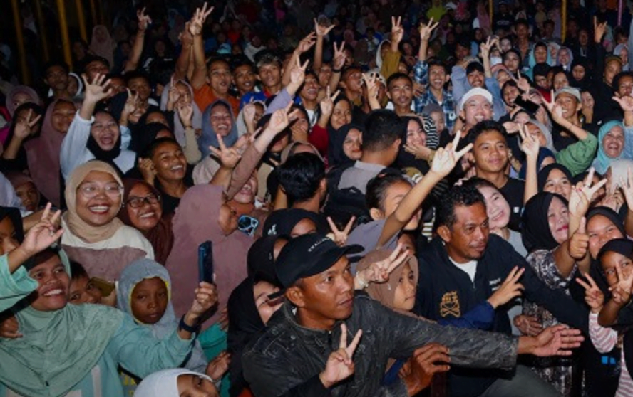 Suasana Konser salah satu Bakal Calon Gubernur Sulteng. FOTO: IST