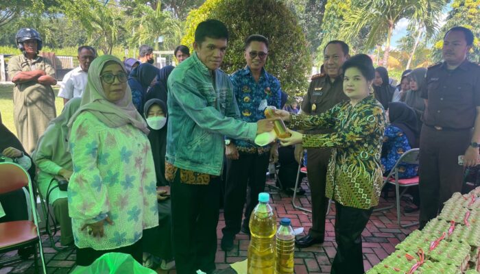 Kejaksaan Negeri Tojo Una-Una, Sambut Hari Bhakti Adhyaksa dengan Bakti Sosial