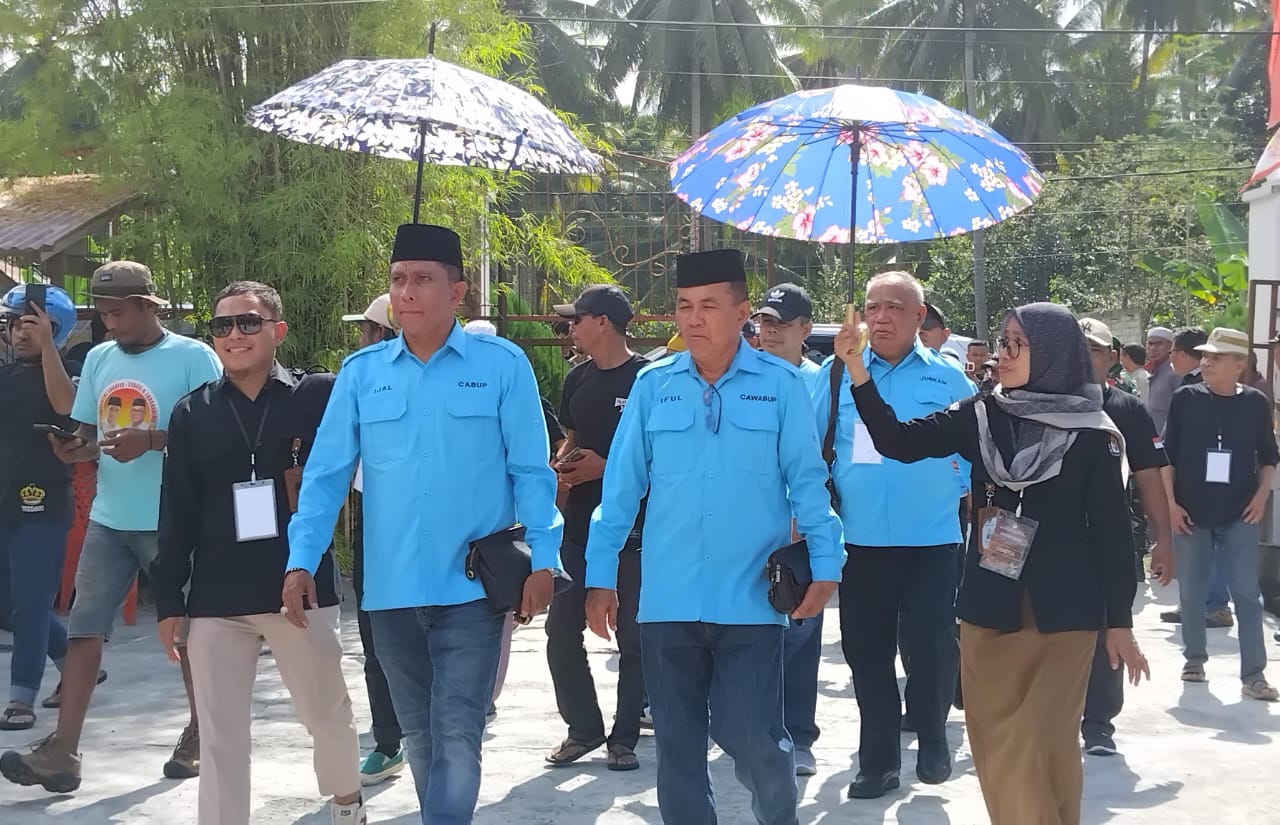 Pasangan Samsul Rijal Labatjo dan Saiful Laborahima, resmi mendaftar ke KPU Touna. FOTO: IST