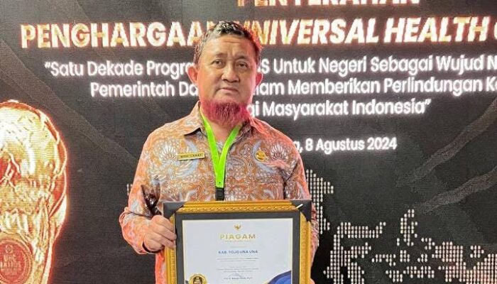 Pemda Tojo Una-una Terima UHC Award 2024, Bukti Komitmen Tinggi dalam Perlindungan Kesehatan