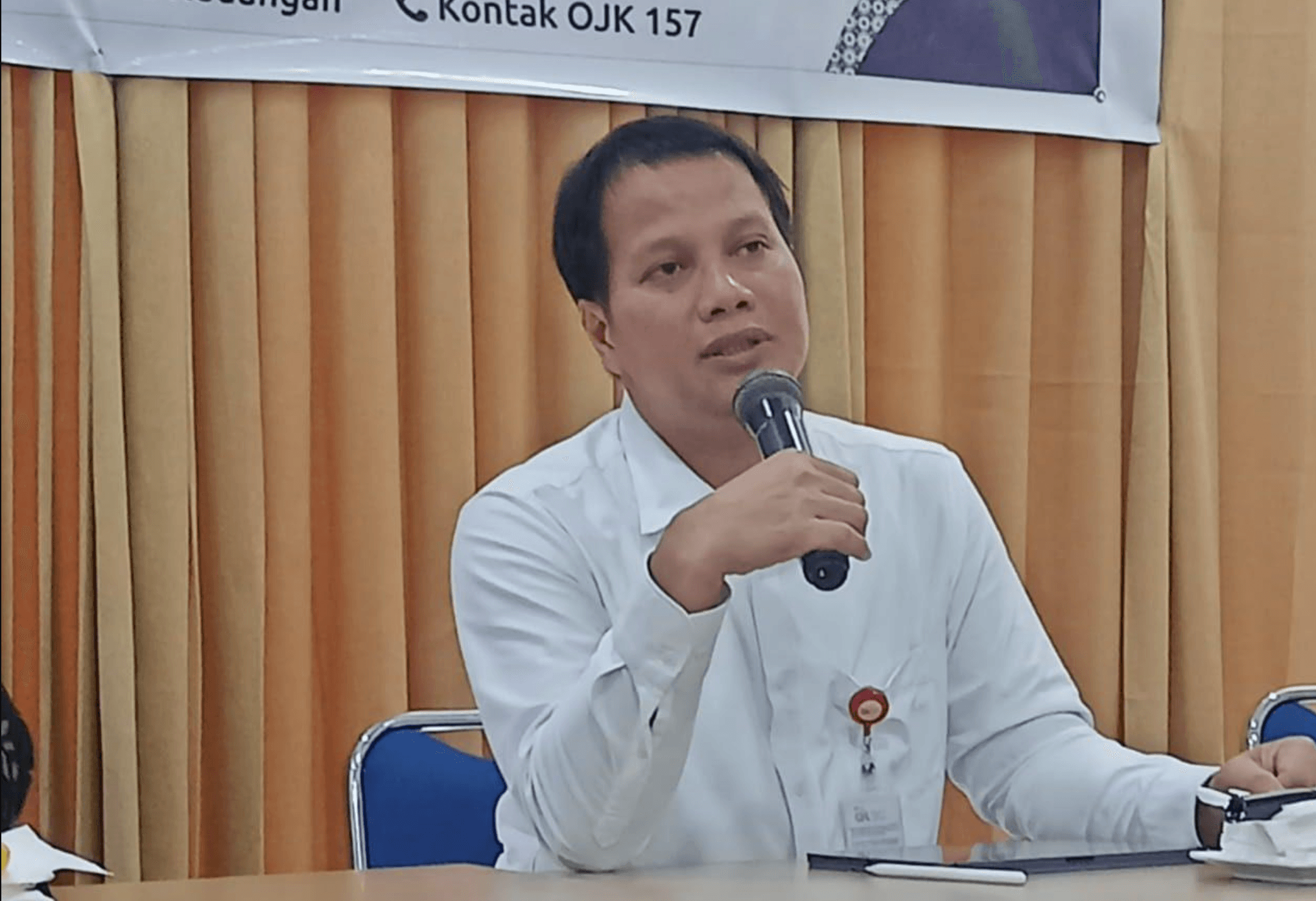 Kepala OJK Sulteng Triyono Raharjo memaparkan perkembangan industri jasa keuangan Sulteng di Palu