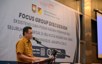 Asisten Pemerintahan dan Kesra Dr. Fahruddin, S.Sos, M.Si pada FGD Peran dan Eksistensi BPP Seluruh Indonesia di IKN dan DKJ, bertempat di hotel BW Coco Palu, Selasa (22/10). FOTO: Ro Adpim Setdaprov Sulteng