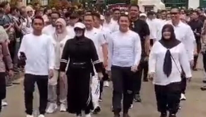 Bupati dan Wakil Bupati Touna Terpilih, Tunjukkan Semangat dalam Gladi Kotor di Monas Jelang Pelantikan