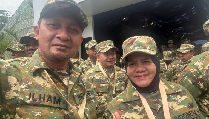 Wakil Bupati Tojo Una-Una Tampil Gagah di Retreat