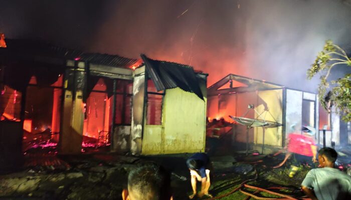 Dua Unit Rumah Warga di Tojo Una-una Ludes Terbakar, Kerugian ditaksir Ratusan juta