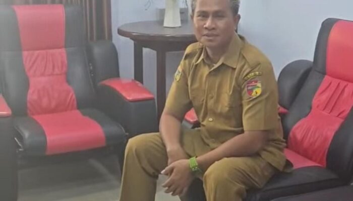 Kades Matobiai Kritik Keras Kunjungan DPRD Touna di Hari Libur: “Itu Kata-Kata Tak Terdidik Keluar dari Kepalanya!”